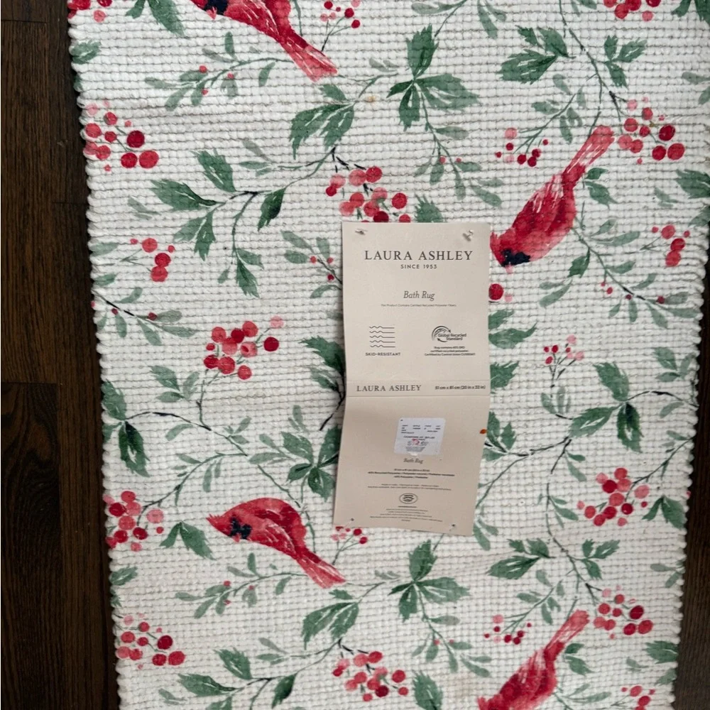 Laura Ashley Christmas  table cloth new - Picture 2 of 3